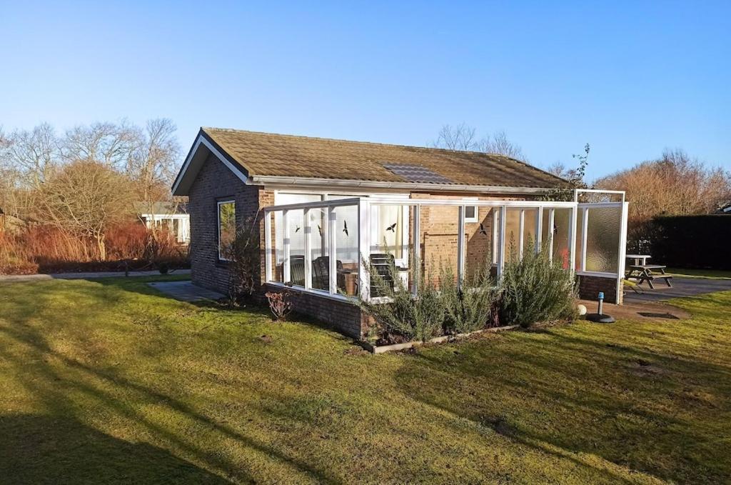 Vakantiehuis Hollum Ameland Dichtbij Strand En Met Ruime Tuin - Ameland39 Nl Kültér fotó
