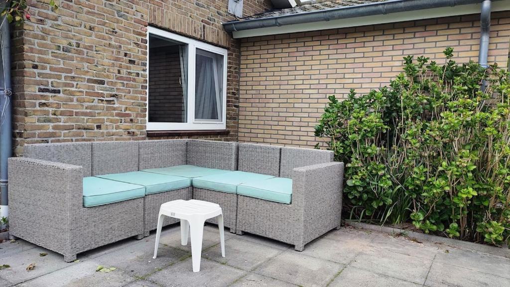 Vakantiehuis Hollum Ameland Dichtbij Strand En Met Ruime Tuin - Ameland39 Nl Kültér fotó